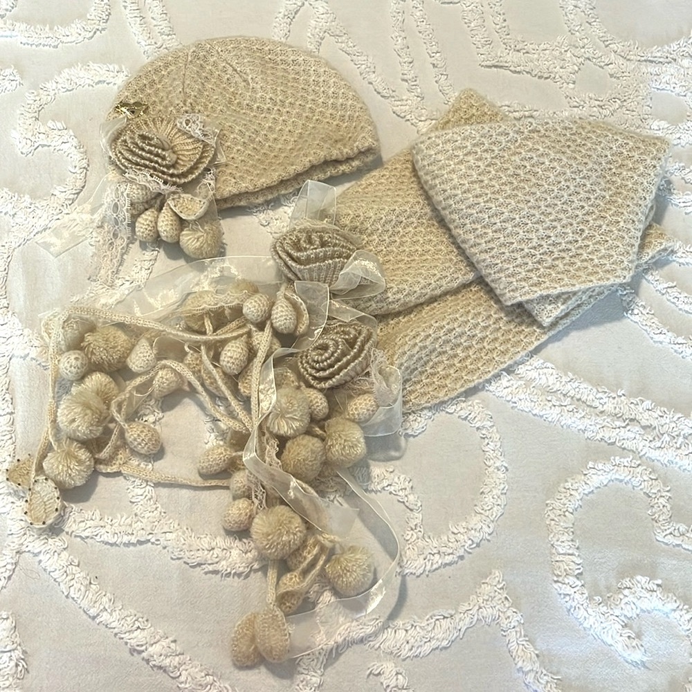 Betsey Johnson Beanie and Scarf Set